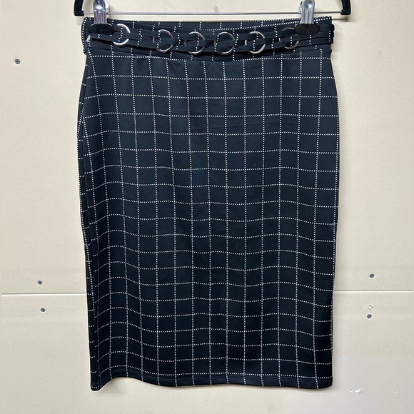 Harper Dresses & Skirts - 2/$20❤️- SKIRT | Women’s Harper by Block skirt size XL